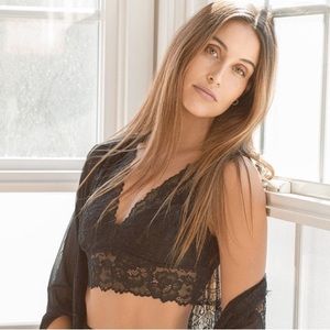 Lulu’s Sweet Sayings Black Lace Bralette Size Medium